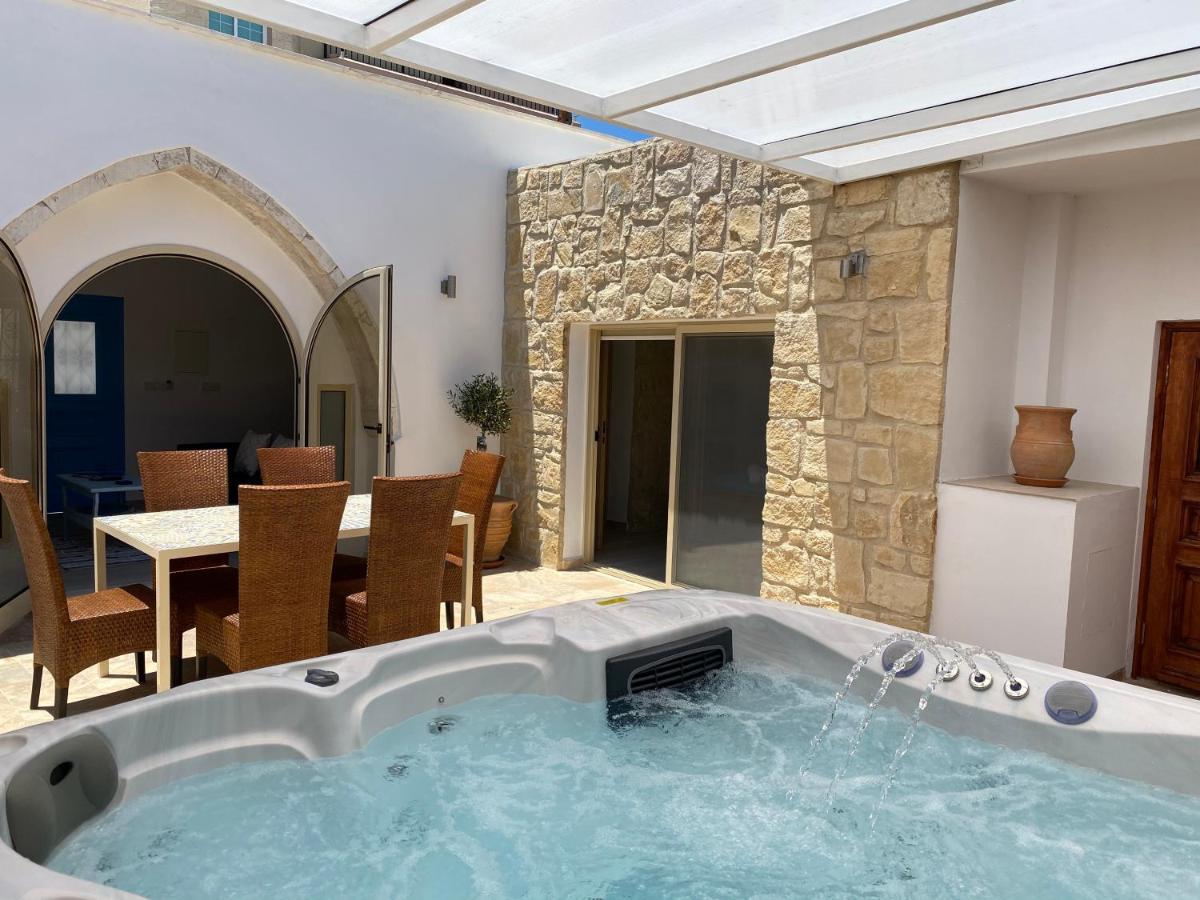 Villa Caerus Pafos Exterior foto