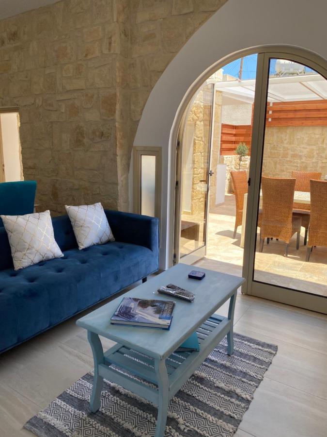 Villa Caerus Pafos Exterior foto